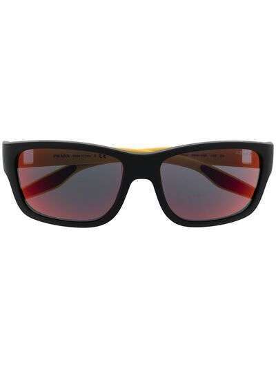 Prada Linea Rossa солнцезащитные очки Linea Rossa в прямоугольной оправе