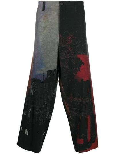 Yohji Yamamoto широкие брюки с абстрактным принтом