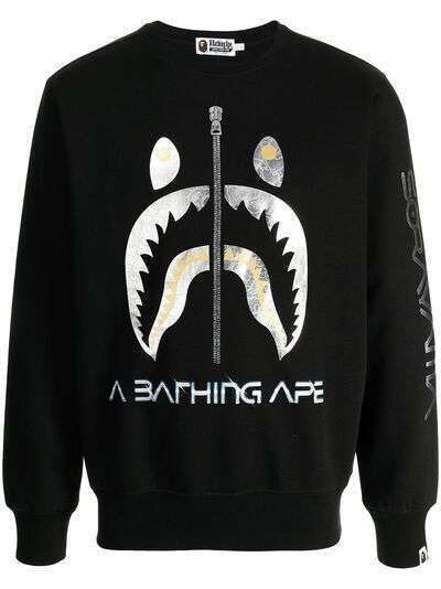 A BATHING APE® толстовка Shark с круглым вырезом из коллаборации с Hajime Sorayama