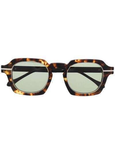 Matsuda солнцезащитные очки в оправе черепаховой расцветки