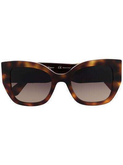 Salvatore Ferragamo солнцезащитные очки черепаховой расцветки