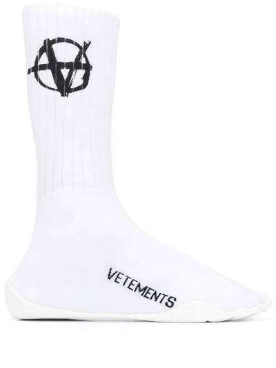 Vetements кроссовки-носки с логотипом UAH20FSMA