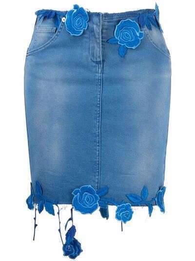Blumarine джинсовая юбка с цветочной вышивкой