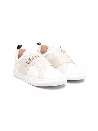 Chloé Kids logo-embroidered slip-on sneakers