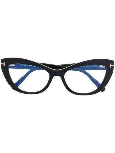 TOM FORD Eyewear солнцезащитные очки в оправе 'кошачий глаз'