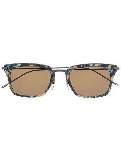 Thom Browne Eyewear солнцезащитные очки в оправе черепаховой расцветки
