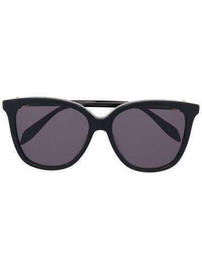 Alexander McQueen Eyewear солнцезащитные очки в квадратной оправе с декором Skull