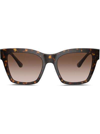 Dolce & Gabbana Eyewear солнцезащитные очки Family в квадратной оправе
