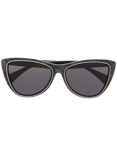 Yohji Yamamoto солнцезащитные очки в оправе 'кошачий глаз'
