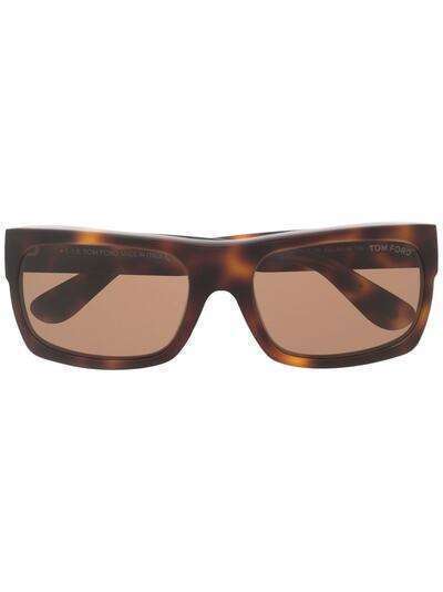 TOM FORD Eyewear солнцезащитные очки в оправе черепаховой расцветки