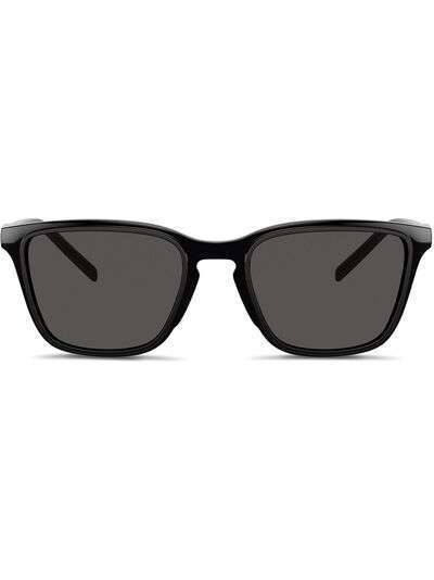 Dolce & Gabbana Eyewear солнцезащитные очки Less is Chic в квадратной оправе