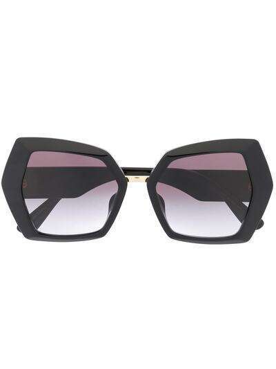 Dolce & Gabbana Eyewear солнцезащитные очки в массивной квадратной оправе