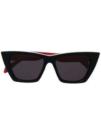 Alexander McQueen Eyewear солнцезащитные очки в оправе 'кошачий глаз' с логотипом