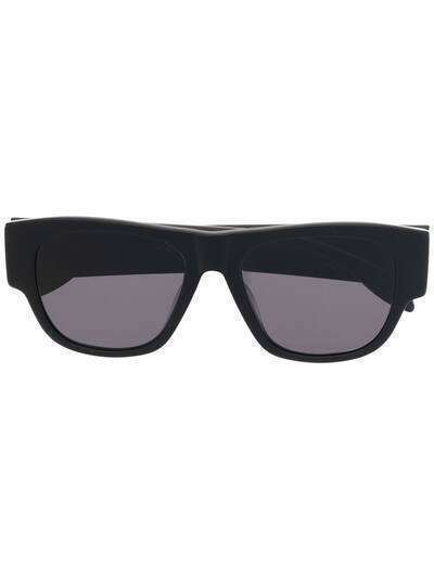 Alexander McQueen Eyewear солнцезащитные очки в квадратной оправе с логотипом