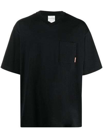 Acne Studios футболка с нагрудным карманом и V-образным вырезом
