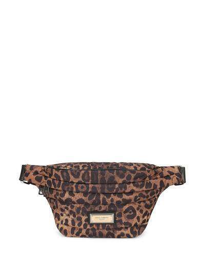 Dolce & Gabbana поясная сумка с леопардовым принтом