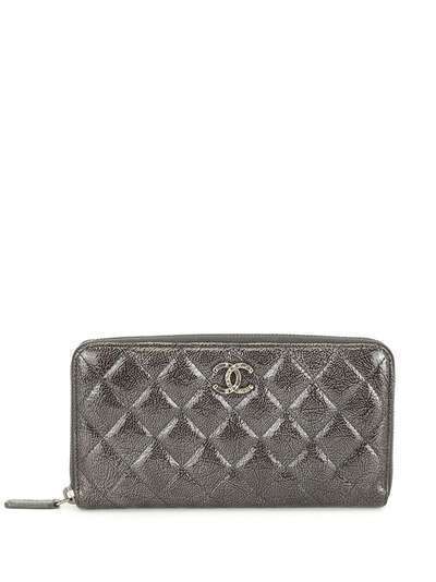 Chanel Pre-Owned стеганый кошелек с круговой молнией и логотипом CC