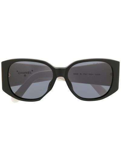 Chanel Pre-Owned солнцезащитные очки в массивной квадратной оправе
