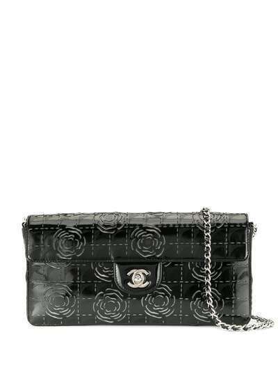 Chanel Pre-Owned сумка на плечо Choco Bar Camellia 2002-го года