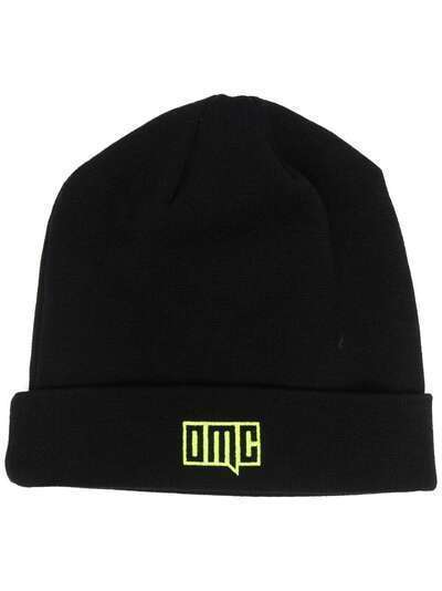 Omc шапка бини в рубчик с вышитым логотипом