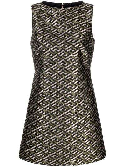Versace жаккардовое платье-трапеция с геометричным узором