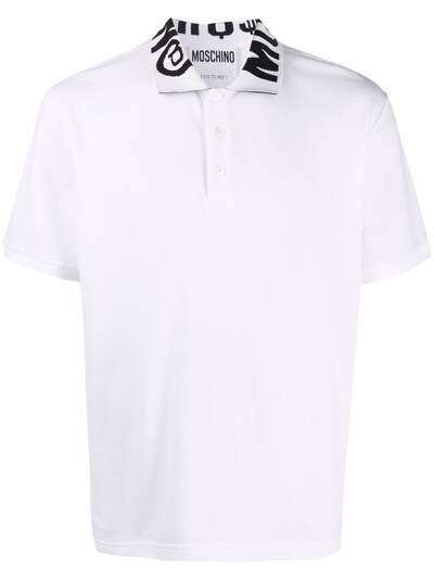 Moschino рубашка поло с логотипом на воротнике