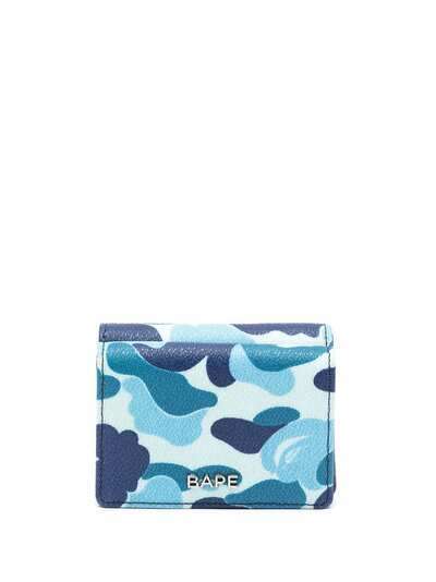 A BATHING APE® кошелек с логотипом и камуфляжным принтом